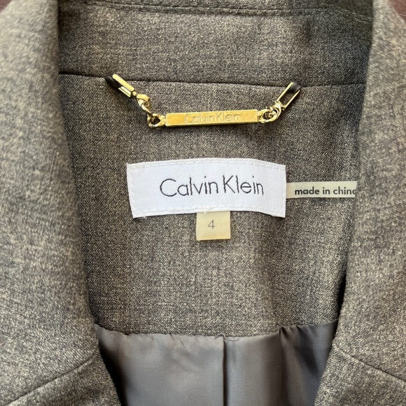 Calvin Klein Women’s Blazer, Notch Lapel, Single Button, Stitch Detail, Grey, 4 - Picture 3 of 6